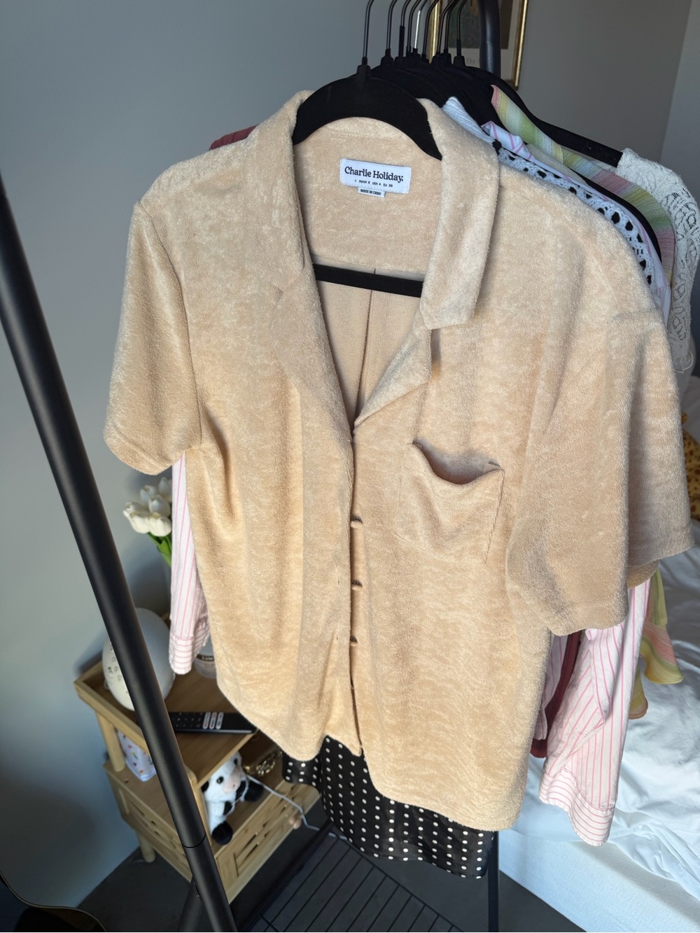 Charlie Holiday women’s Short-Sleeve Button Shirt in Beige